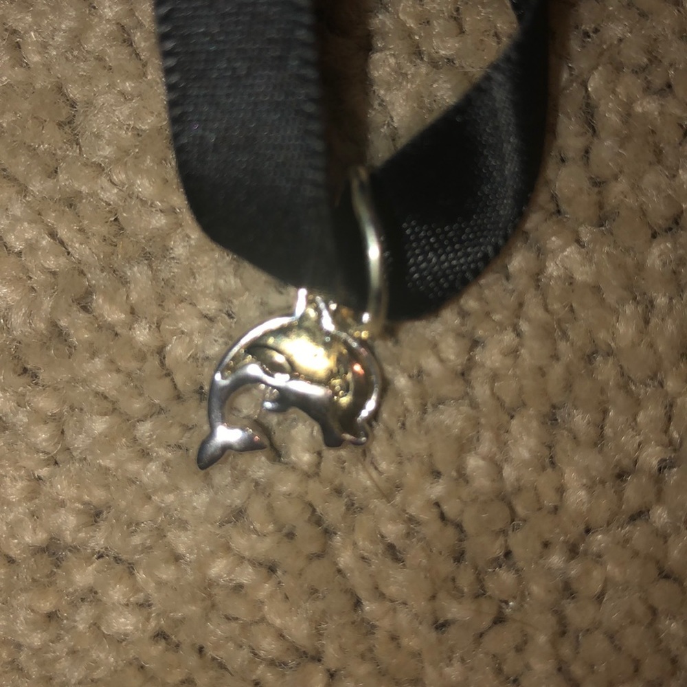 Black chocker - Picture 2 of 2